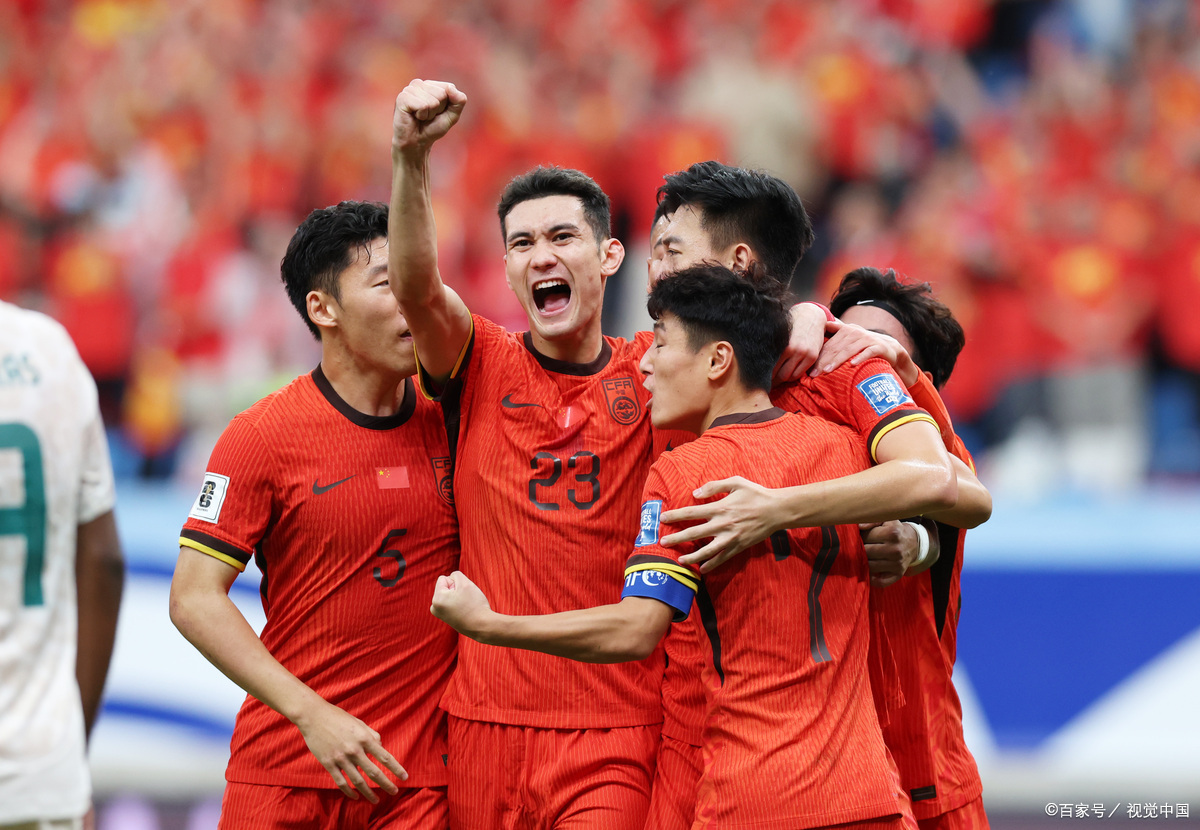 国内足球联赛掀起观赛热潮,球员实力不可小觑 国内足球联赛掀起观赛热潮,球员实力不可小觑