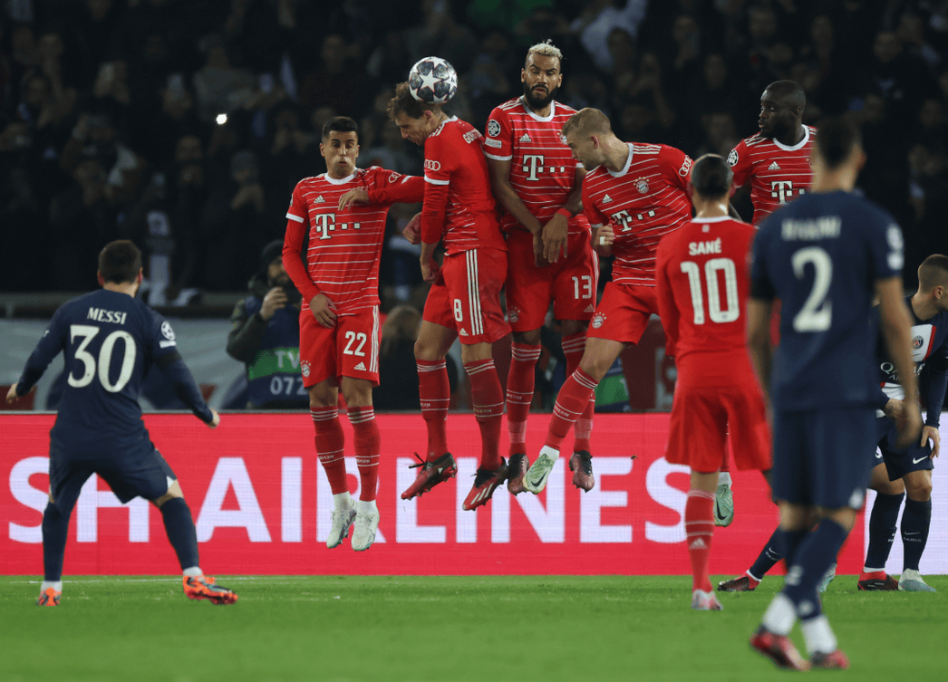 关于弗赖堡击败门兴格拉德巴赫拉近领先优势的信息